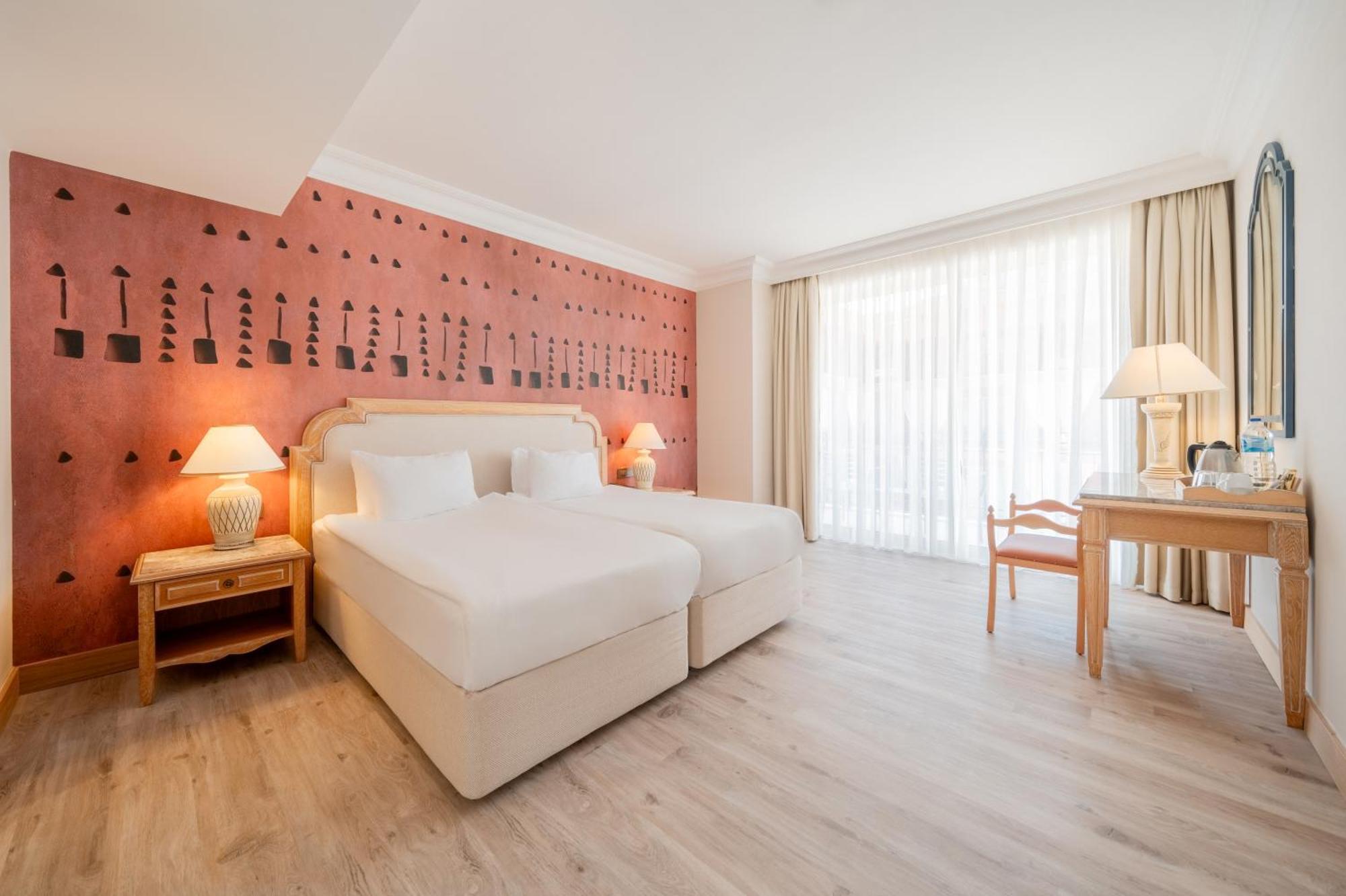 The Norm Oriental Kemer Room photo