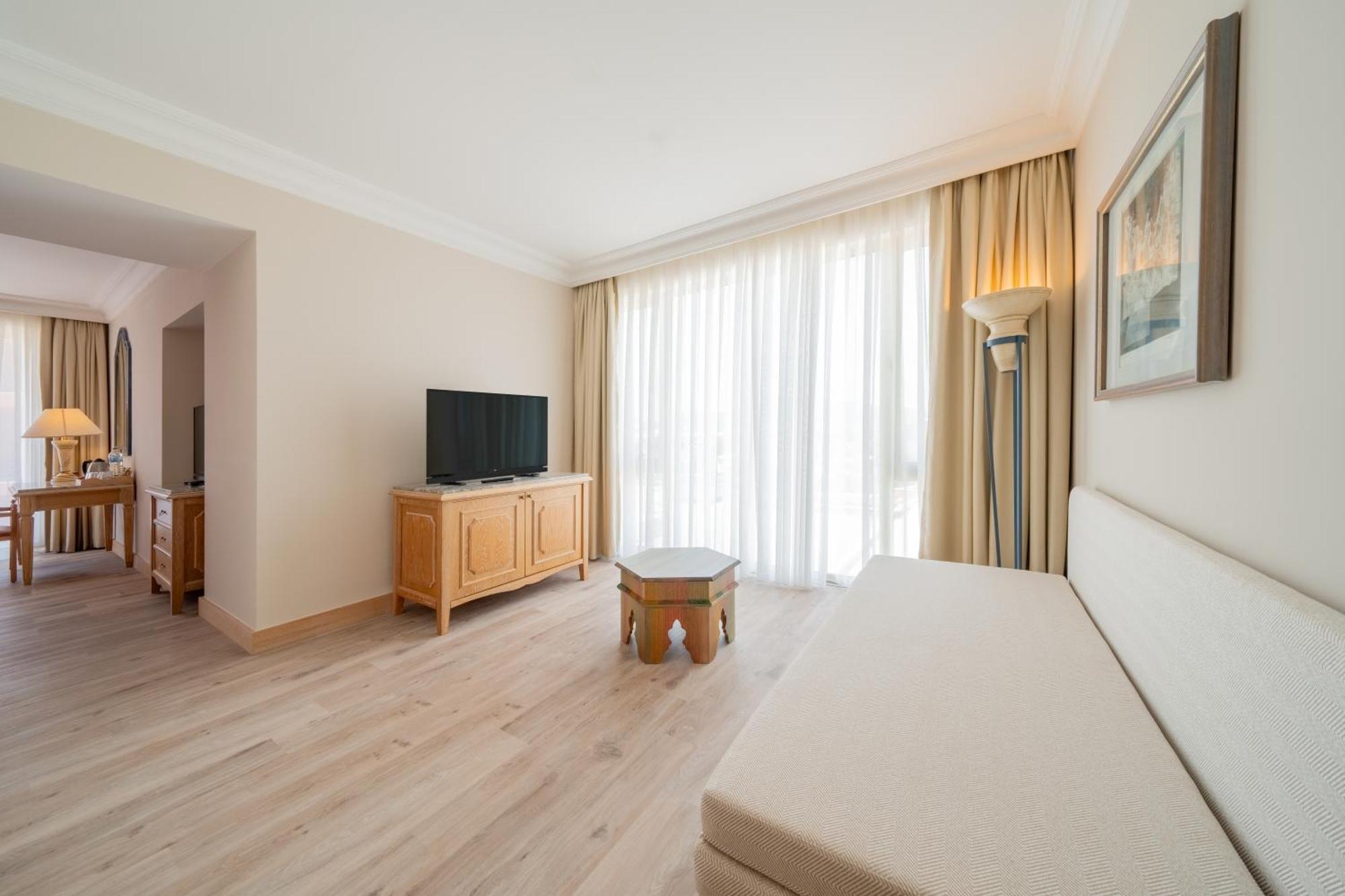 The Norm Oriental Kemer Room photo