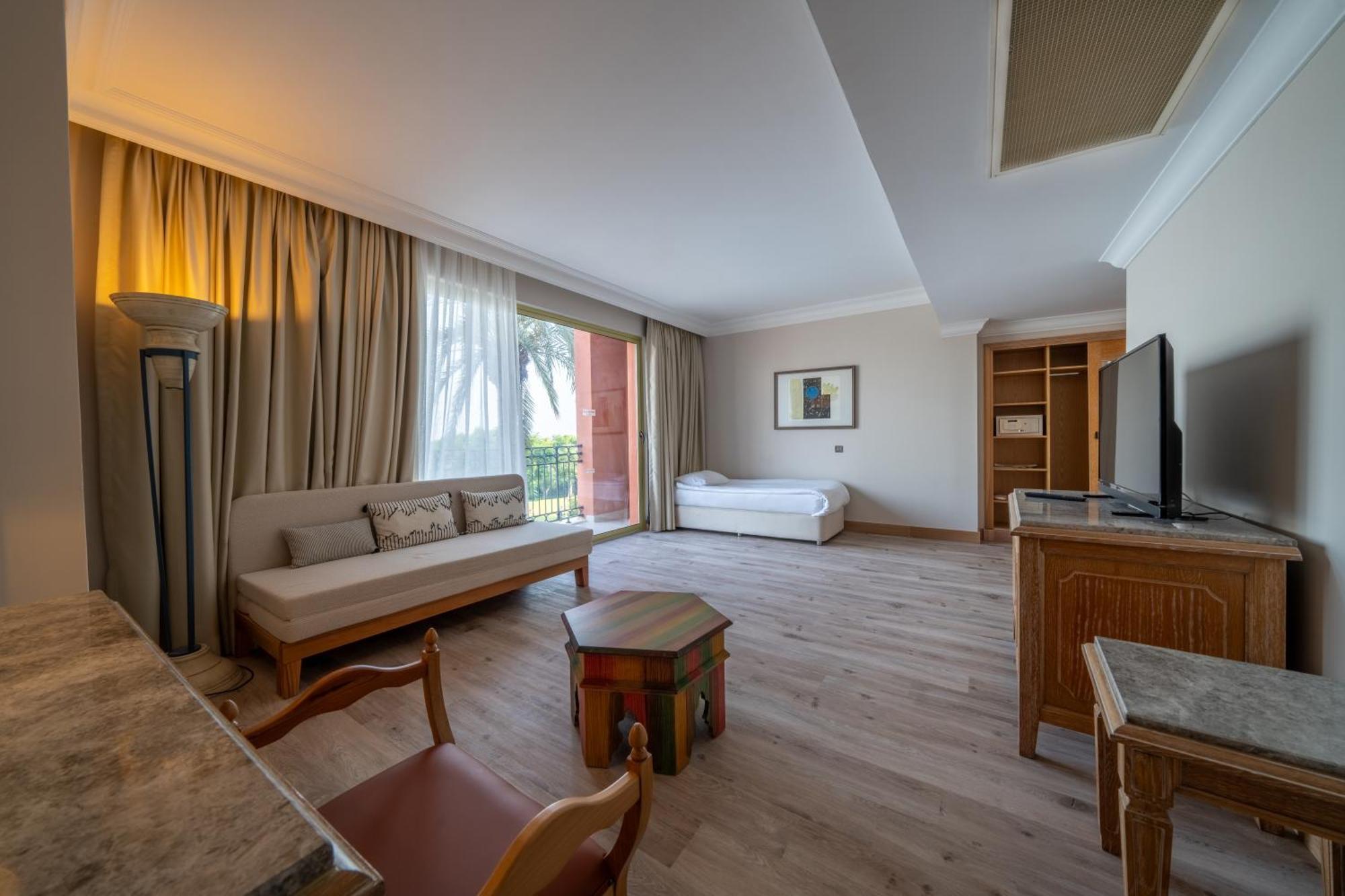 The Norm Oriental Kemer Room photo
